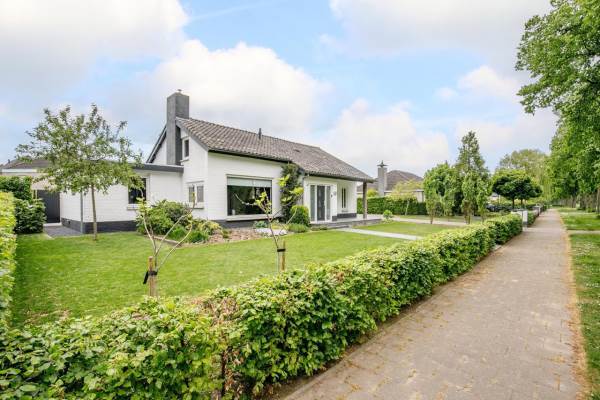 Woning Lindenlaan A Alphen Ge Oozo Nl