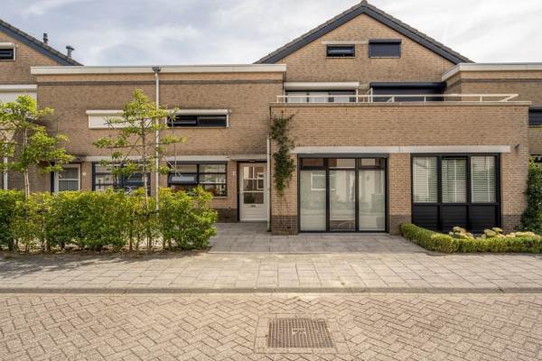 Woning P C Hooftstraat Oud Beijerland Oozo Nl