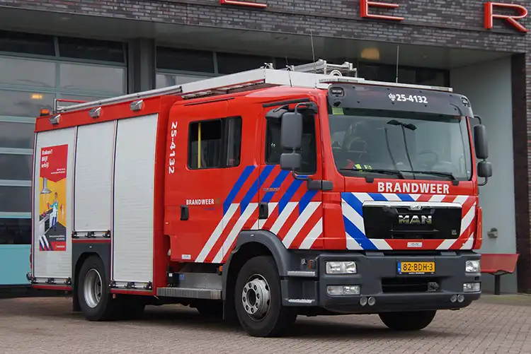 Brandweer naar Hofbeeklaan in Ede vanwege stormschade