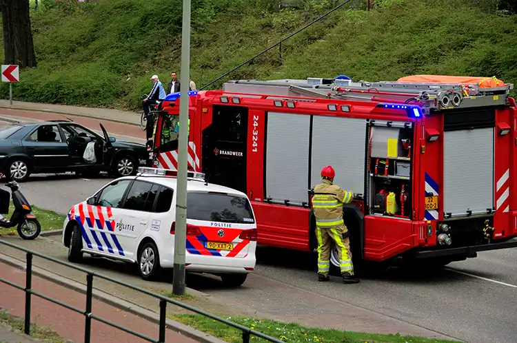 Hulpdiensten naar Zijlweg in Haarlem