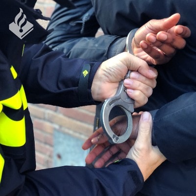 Onderzoek naar overval op Slijterij in Hoogland leidt naar ten minste één aanhouding