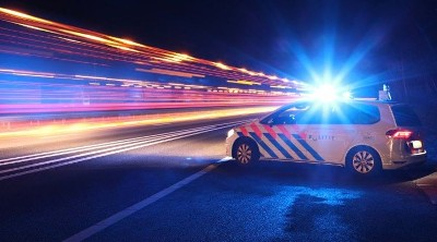 Explosief bij toegang flat - Muntelwal - 's-Hertogenbosch