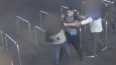Mishandeling - La Fontaineplein – Woerden