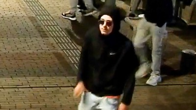 Mishandeling agent-Stadhuisplein-Zoetermeer