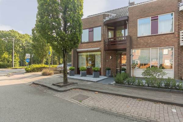 Woning Huysweer 1 Hendrik-Ido-Ambacht