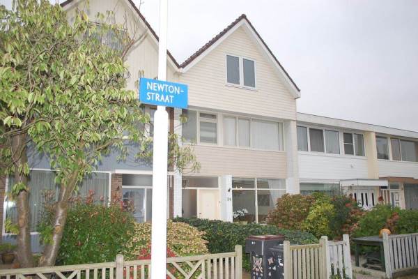 Woning Newtonstraat 24 Badhoevedorp