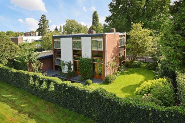 Woning Theo Mann-Bouwmeesterhof 7 Amsterdam