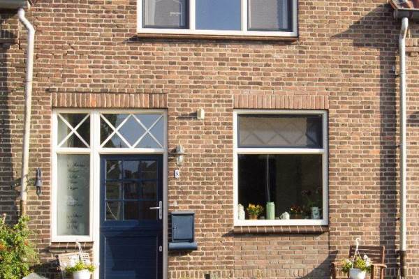 Woning Berenicestraat 8 Tolkamer