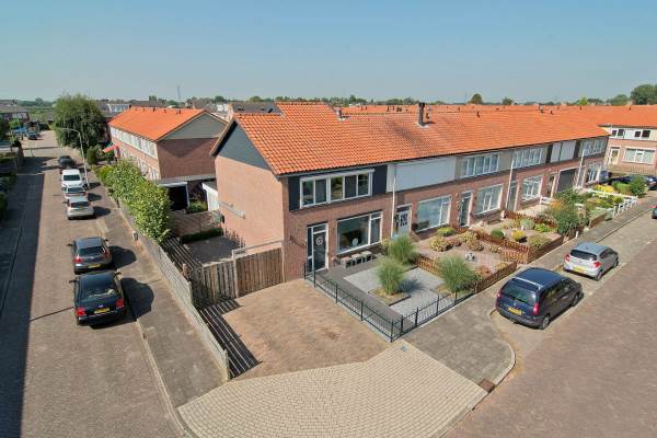Woning Wethouder van Ooijenweg 16 Wadenoijen
