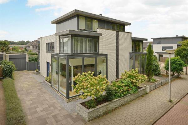 Woning Kemphaan 18 Ouderkerk aan de Amstel