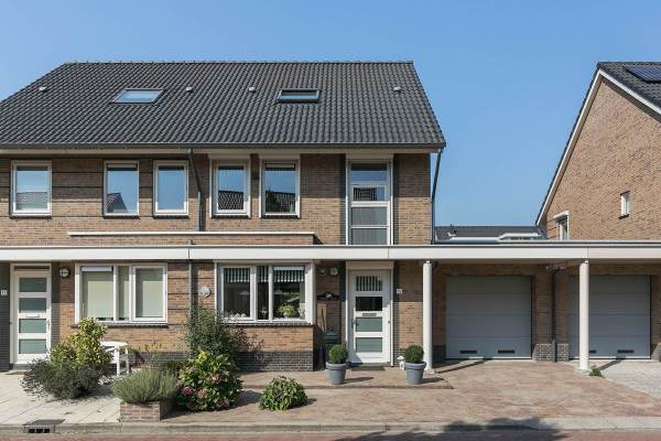 Woning Heer van Voorneweide 19 Hellevoetsluis