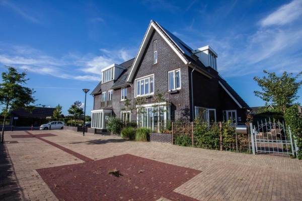 Woning Uranuslaan 18 Zuidland