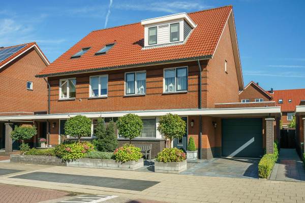 Woning Zilvermijn 25 Rhoon