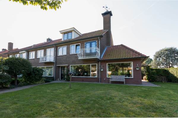Woning Koningin Wilhelminalaan 32 Naarden