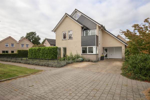 Woning De Baanderhoek 16 Nijeveen