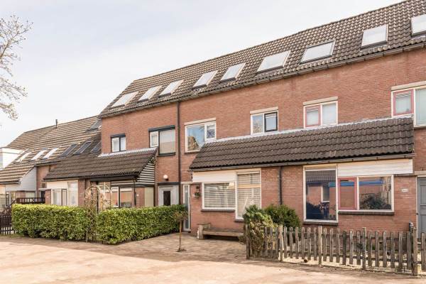 Woning Karperveen 345 Spijkenisse