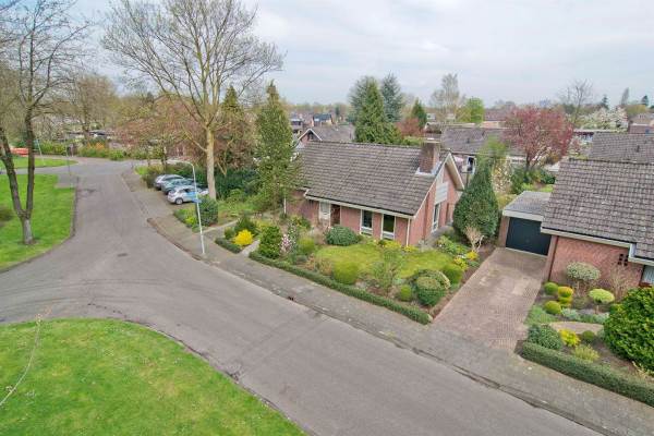 Woning Prof. Donderslaan 1 Tiel