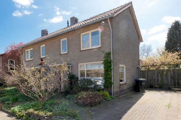 Woning Jan van Arkelweg 14 Rhenen