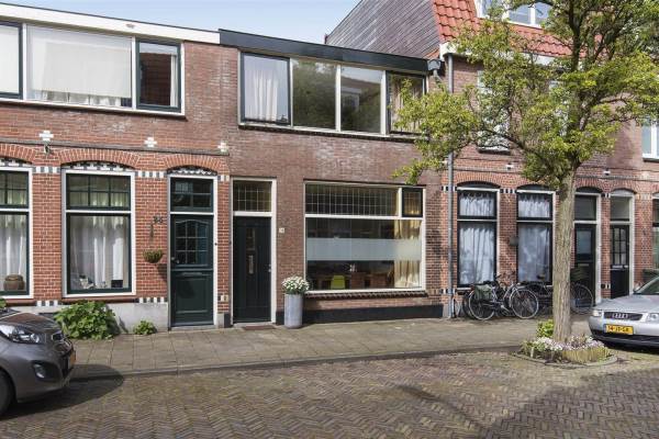Woning Eerste Hogerwoerddwarsstraat 24 Haarlem
