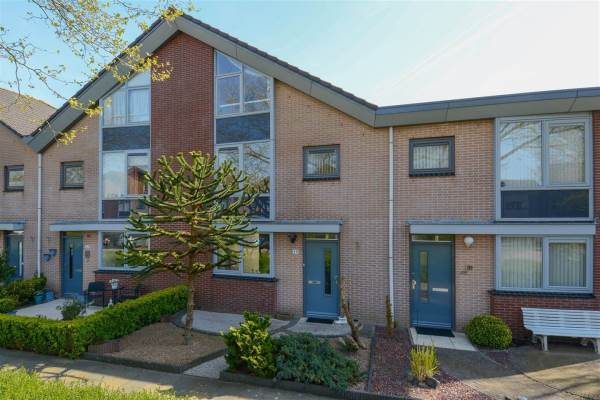 Woning Radio Oranjelaan 29 Almere