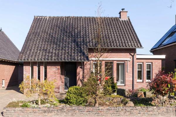 Woning Past. C.M. van Everdingenstraat 12 Rietmolen
