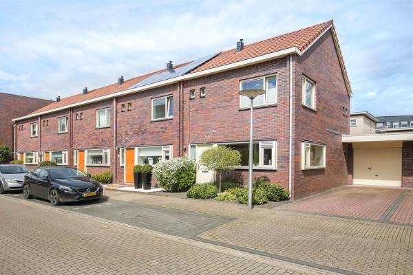Woning Valeriaanlaan 11 Enschede