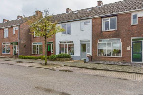 Woning Dorpsweg 8 De Heen