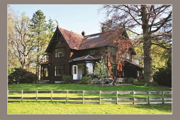 Woning Flevolaan 2 Huizen