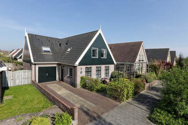 Woning Zwanebloem 10 Oudkarspel