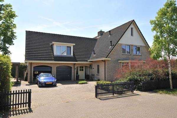 Woning Anne Franklaan 13 Huizen