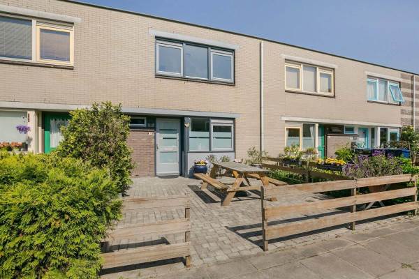 Woning Moessorgskystraat 17 Almere