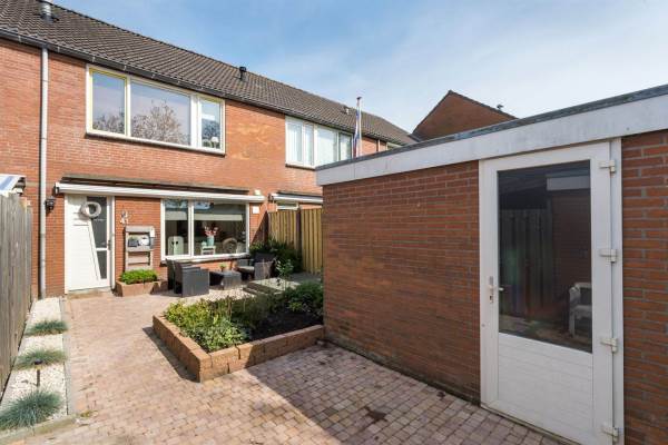 Woning Zwaluwstraat 41 Sommelsdijk