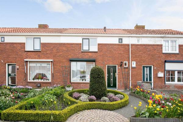 Woning Prins Bernhardstraat 16 Stavenisse