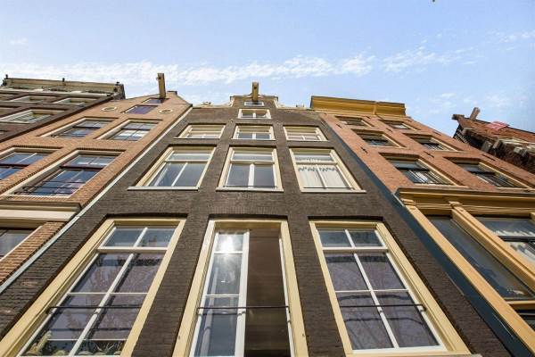 Woning Oudezijds Voorburgwal 32C Amsterdam