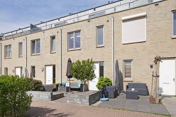 Woning Pieter Cheeuwenlaan 74 Beverwijk