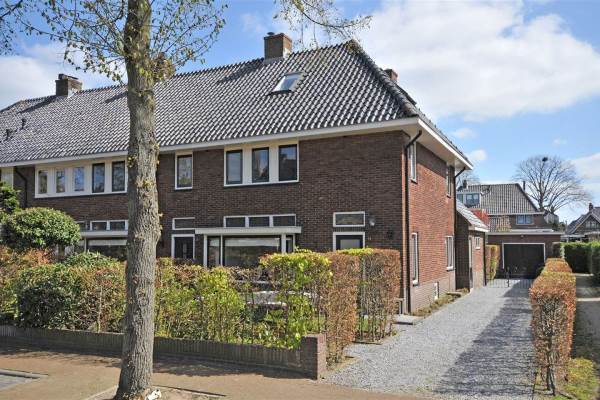 Woning De Ruyterstraat 54 Huizen