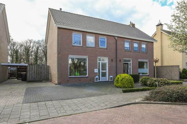 Woning Koningin Julianastraat 73 Staphorst