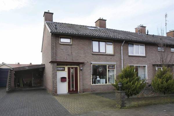 Woning Lijsterbesstraat 22 Lutten
