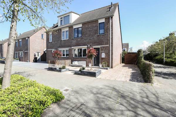 Woning Martin Luther Kinglaan 142 Hellevoetsluis