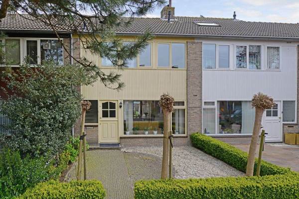 Woning J.M. Halkesstraat 24 Ter Aar