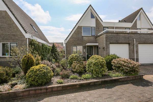 Woning Willem Joseph van Ghentstraat 28 Hellevoetsluis