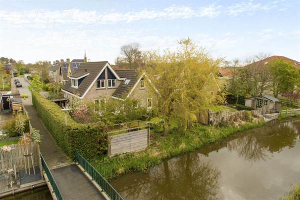 Woning Antoniszstraat 24 Sint Maartensbrug
