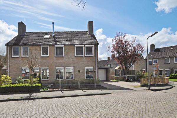 Woning Veenluydenstraat 22 Hoogeveen