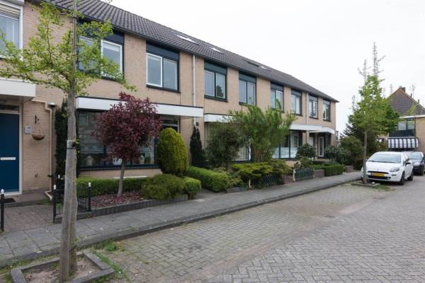 Woning Nienke van Hichtumstraat 8 Spijkenisse