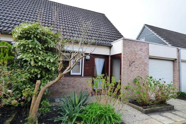 Woning Nachtegaalstraat 8 Numansdorp