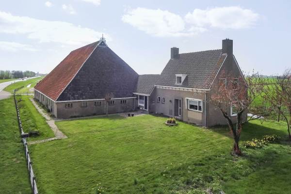 Woning Jousterperweg 2 Tjerkwerd
