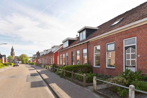 Woning Raadhuisstraat 42 Eenrum