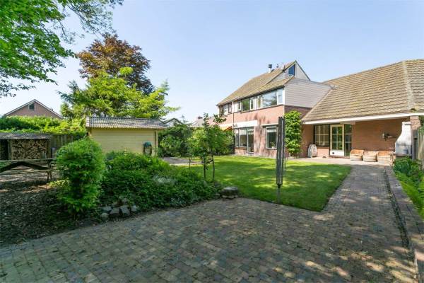 Woning Het Erf 60 Biddinghuizen