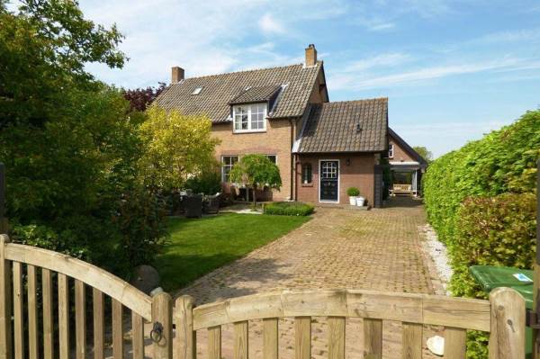 Woning Hageweg 2 Zuid-Beijerland