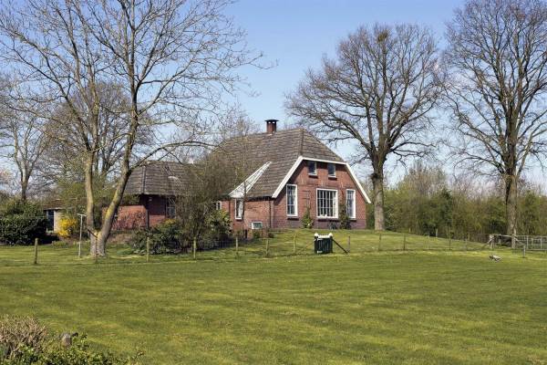 Woning veenweg 6 Enter